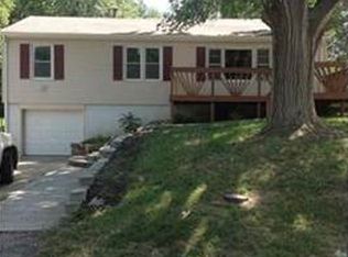 4231 NE Chaumiere Rd, Kansas City, MO 64117