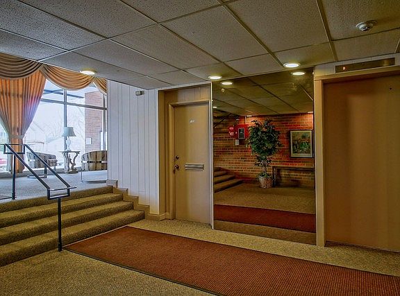 4th image of 4225 Saratoga Ave APT 407