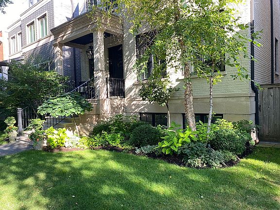 4th image of 2038 W Waveland Ave