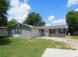 12425 Koepfli Ln, Highland, IL 62249