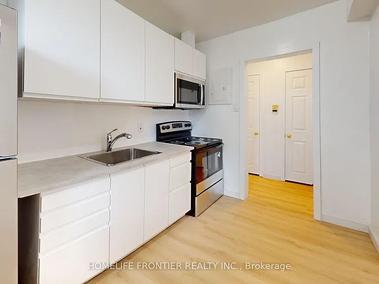 1110 Weston Rd #2 — Photo 7