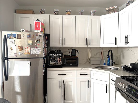 4th image of 31-16 31st St APT 4F