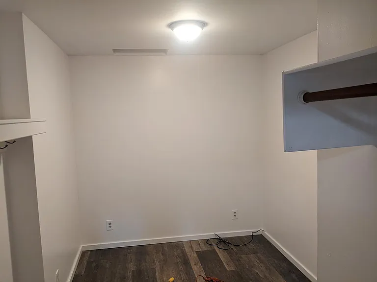 315 W Marine Dr #1 — Photo 6