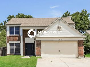 3705 Huckleberry Dr, Fort Worth, TX 76137