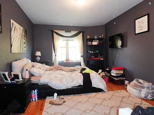 Rented by MAC Realty NY | media 54