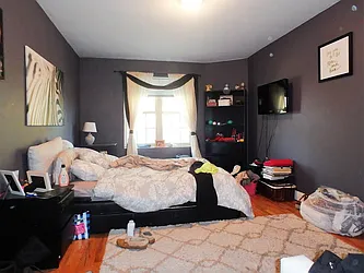 Rented by MAC Realty NY