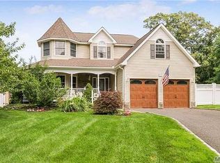 57A Berg Ave, Kings Park, NY 11754