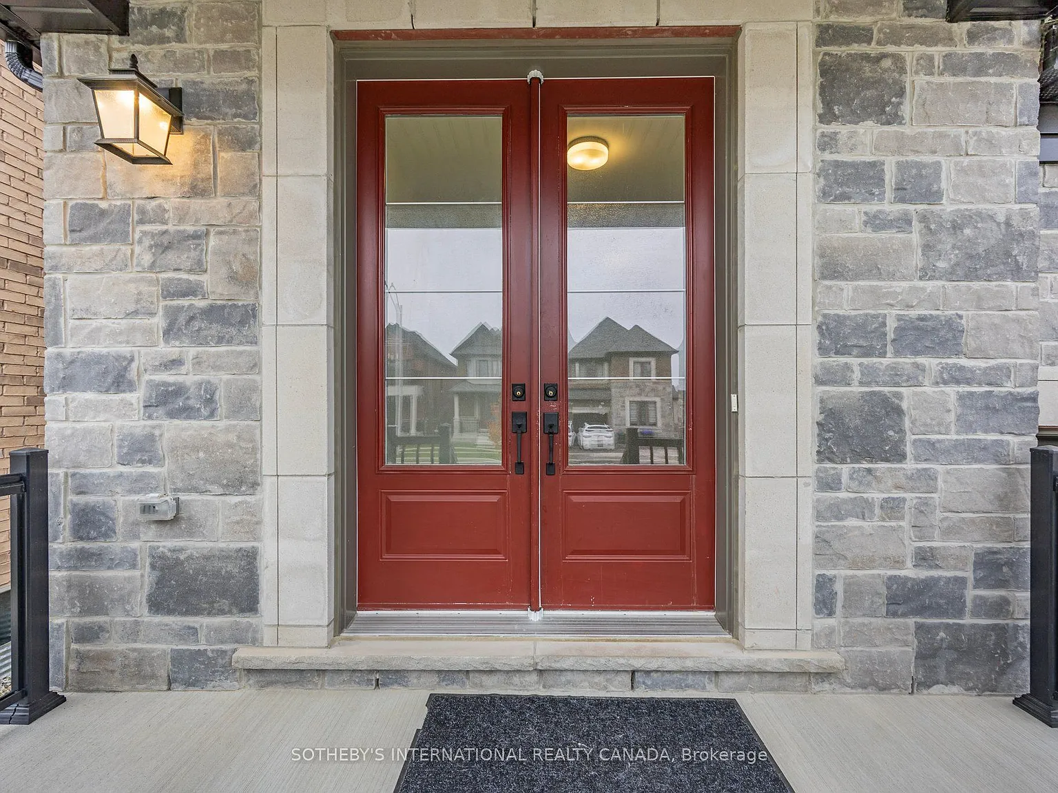4 bed, $2,900 — Photo 4
