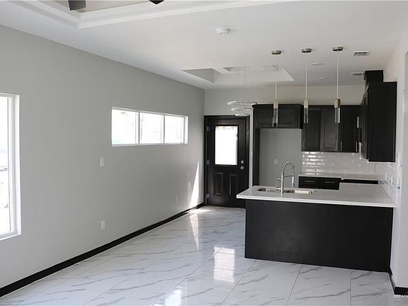 4th image of 1420 Hibiscus Ave #A
