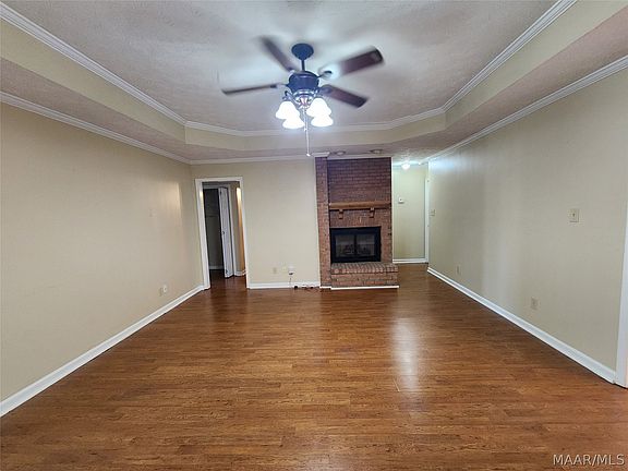 5th image of 549 Sheila Blvd