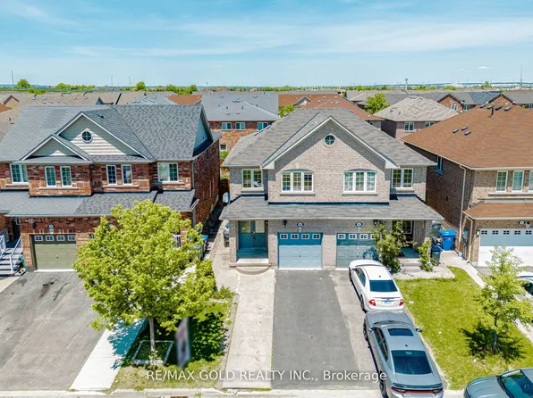 48 Sugarberry Dr, Brampton, ON L6X 0K3