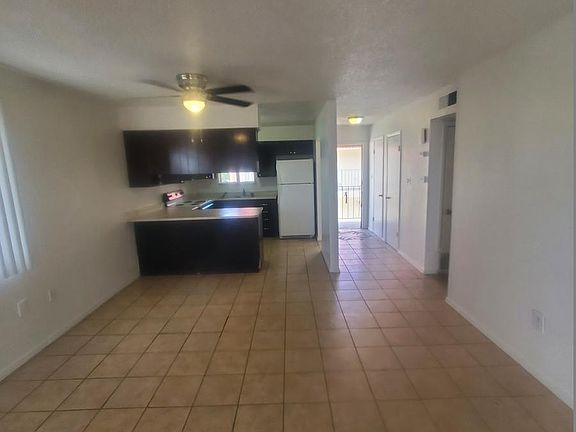 3rd image of 1000 Chelwood Park Blvd NE APT C