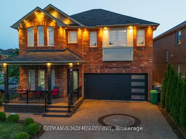 83 Commodore Dr #1, Brampton, ON L6X 0T4