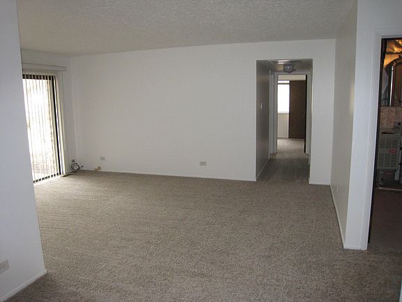 3rd image of 272 Elmwood Ln Unit D1