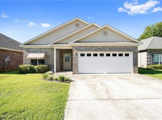 7949 Park Place Dr N, Irvington, AL 36608
