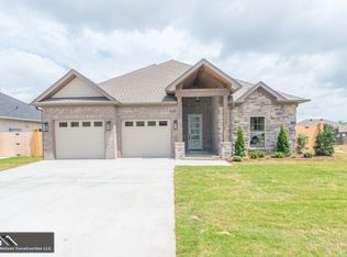 2620 Overcup Dr, Conway, AR 72034