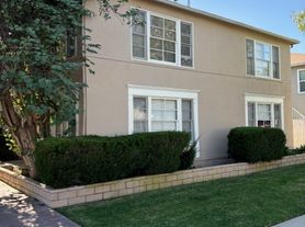 4655 N Banner Dr, Long Beach, CA