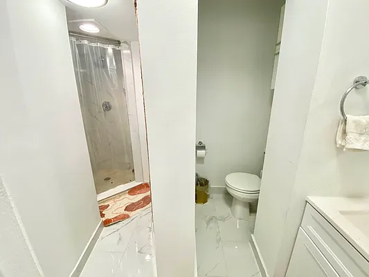 Rented by J PRESTON AND ASSOCIATES INC | media 13