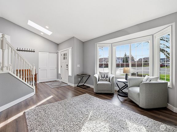 4th image of 18113 96th Street Ct E