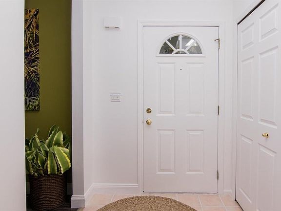 4th image of 2515 Jade Ct