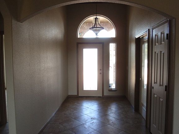 4th image of 706 Brooklynn Kay Dr