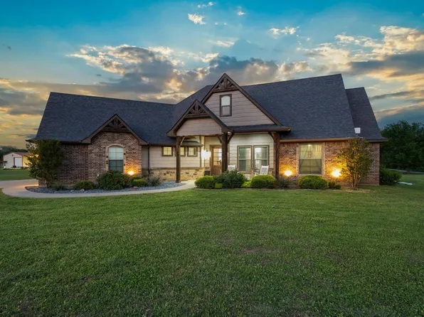390 Chiles Ln, Denison, TX 75020