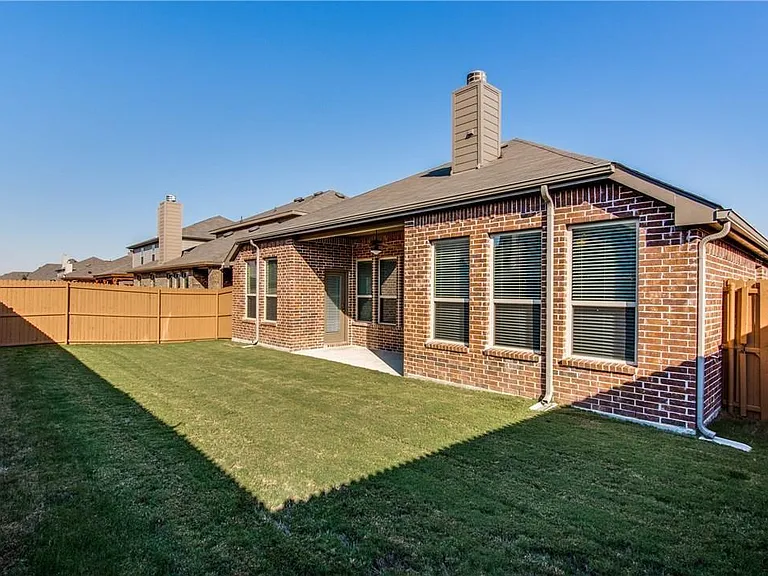 16312 Stillhouse Hollow Ct — Photo 7