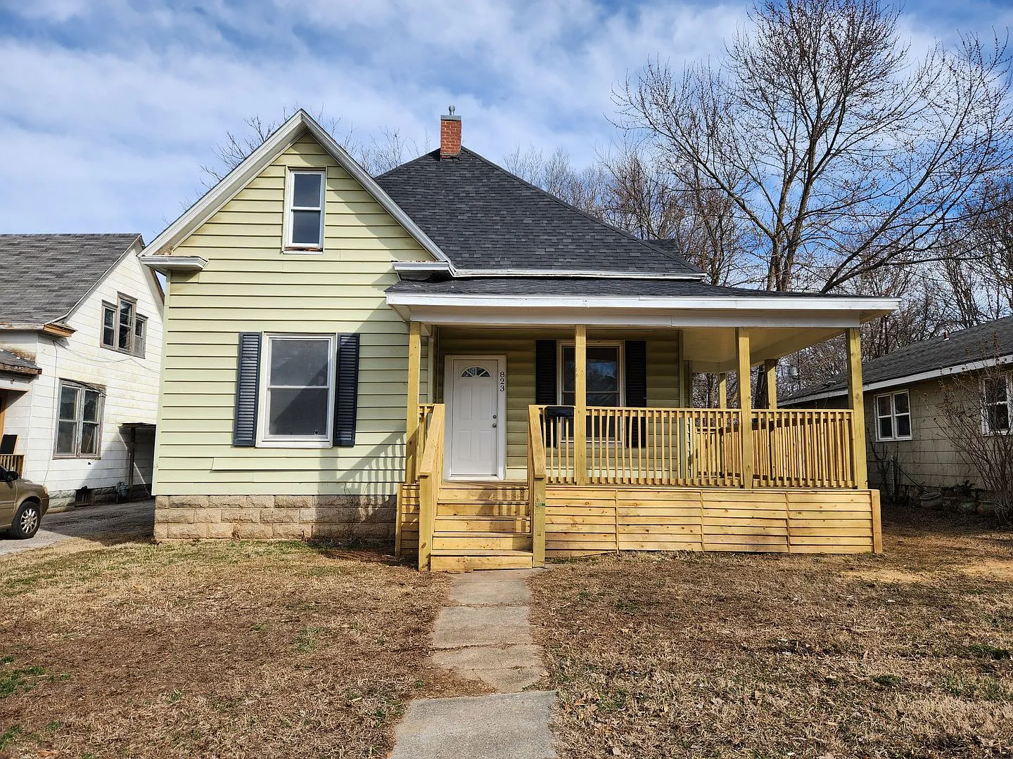Spacious 3-Bedroom, 2-Bathroom Home Available Now!! — Photo 1