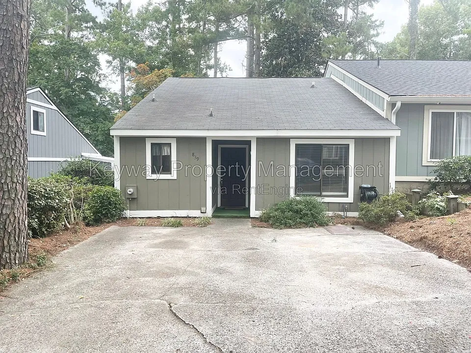 839 Wimbledon Dr