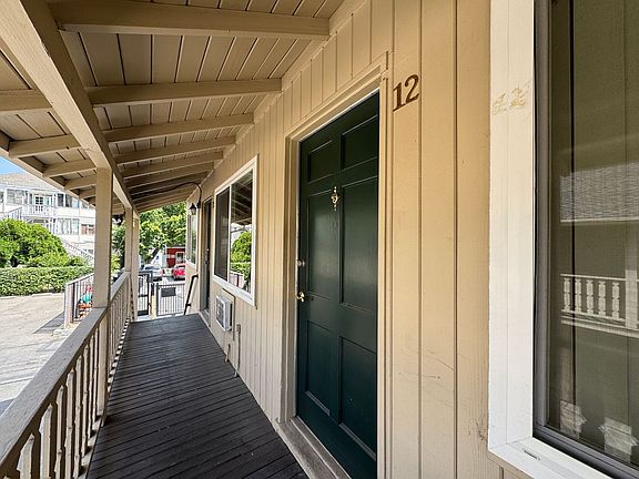 2nd image of 1805-1811-1813 Northglen St #1813-12