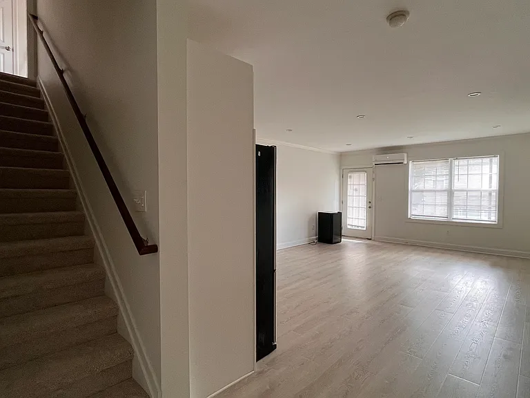 314 Shady Creek Ln — Photo 24