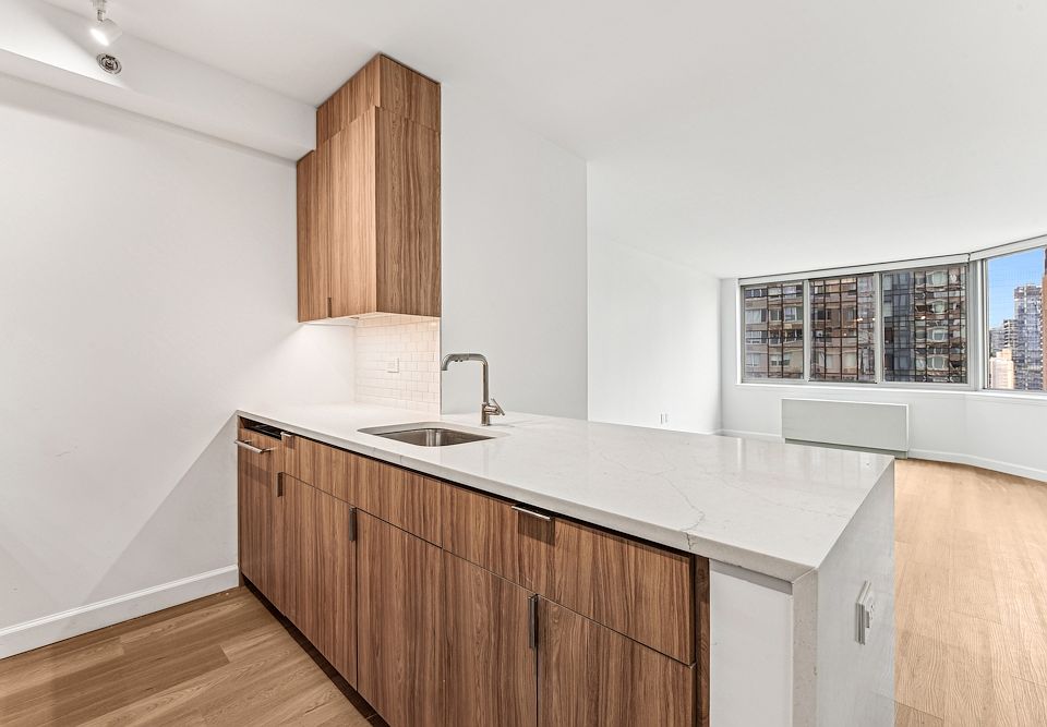 1st image of 561 10th Ave APT 27G
