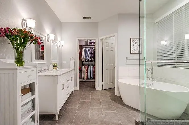 913 Glendora Dr — Photo 8