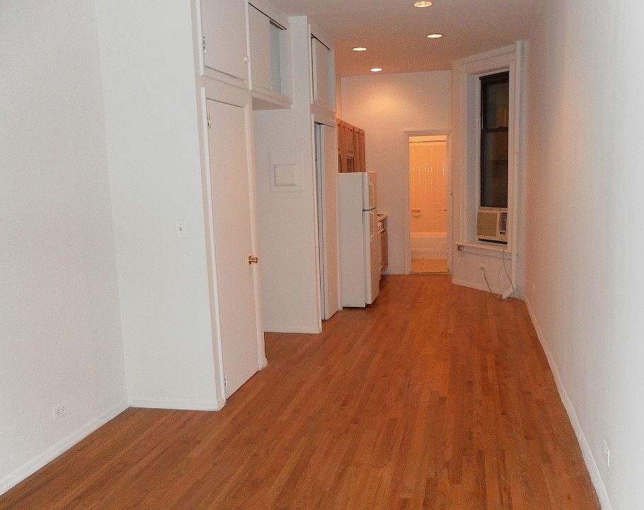 1st image of 417 E 89th St APT 3B