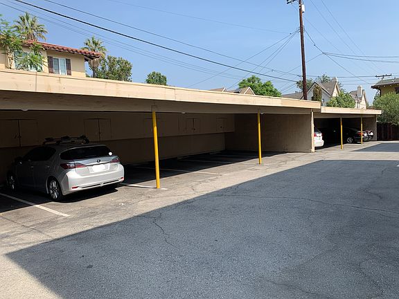 5th image of 1418 Bank St