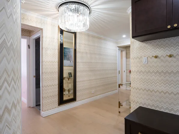 200 East 78th Street image 5 of 13