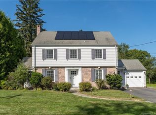 64 Fernwood Rd, Hamden, CT 06517