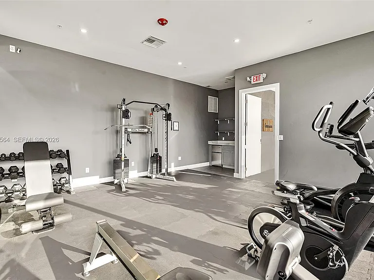 2100 Miami Rd #401 — Photo 24