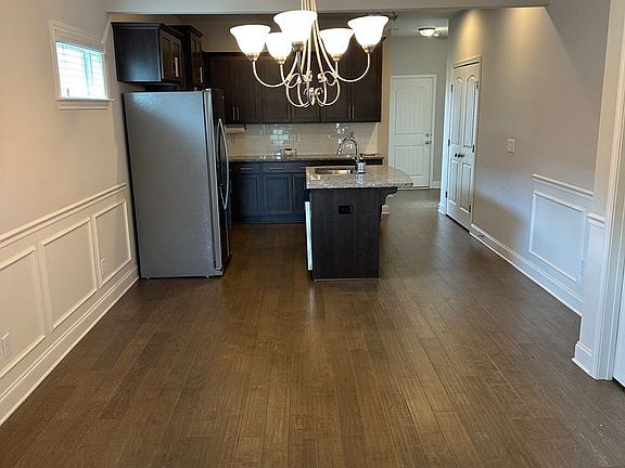 4th image of 7027 Camrose Ln NW