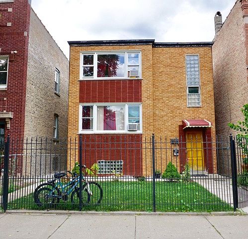 1st image of 3742 W Dickens Ave