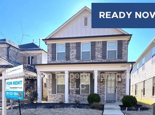 10127 Macon Rd, Cordova, TN 38016