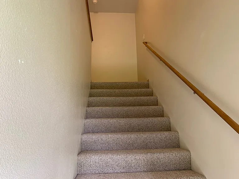 1813 E 3rd Ave — Photo 33