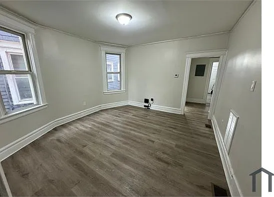 1051 Hunterdon St #1 — Photo 2
