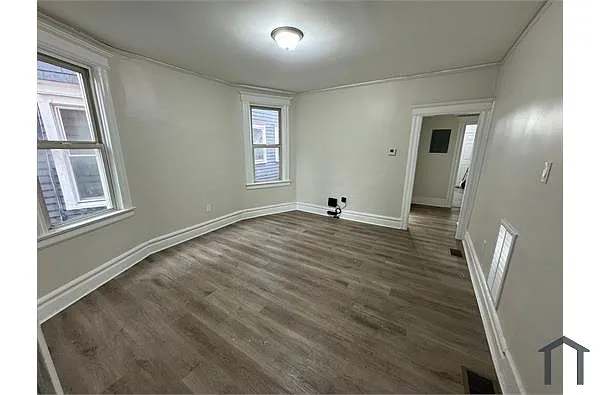 Building Photo - 1051 Hunterdon St #1