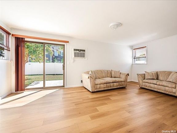5th image of 325 1st Ave