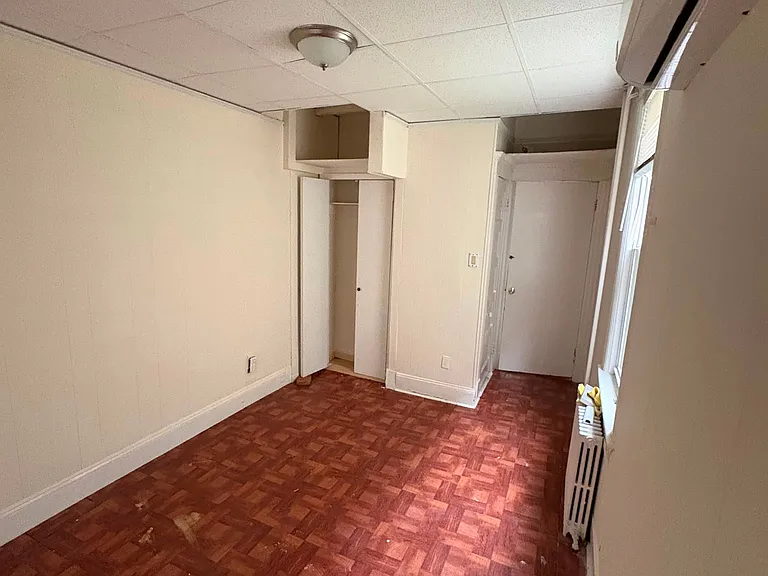 110 Webster Ave #1W — Photo 4