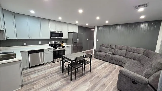 115 Apricot St #A — Photo 3