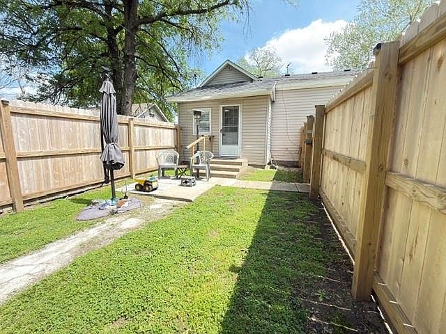 Listing photo 5