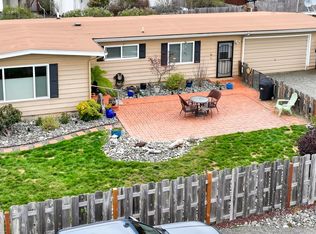16224 Chapman Ln, Brookings, OR 97415