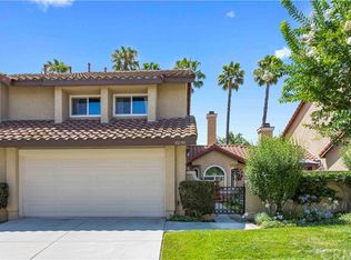 6040 E Montefino Ln, Anaheim, CA 92807